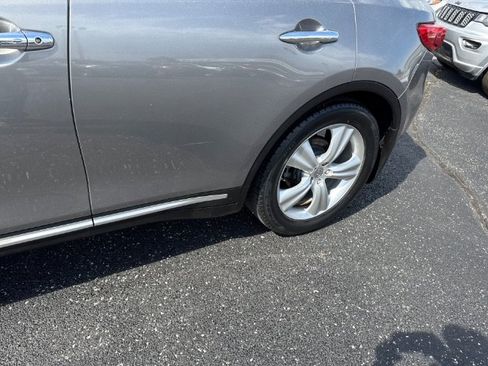 Used 2010 INFINITI FX35 AWD w/ Navigation Pkg image 10