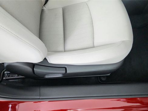Used 2024 Nissan Altima 2.5 SV FWD image 20
