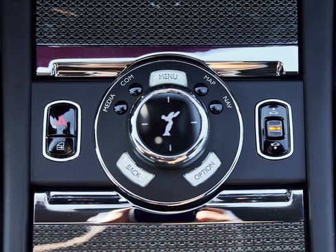 Used 2020 Rolls-Royce Wraith RWD image 50