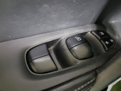 Used 2020 Nissan Rogue SV AWD/4WD image 27