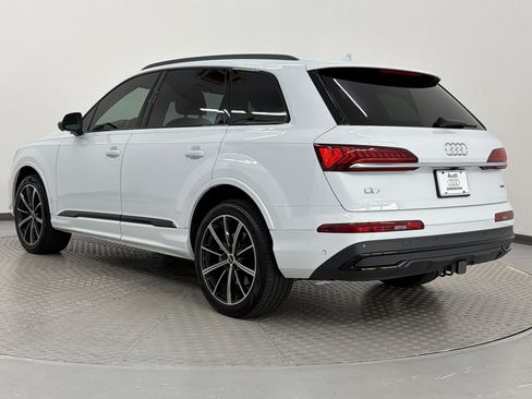 Used 2021 Audi Q7 3.0T Premium Plus w/ Executive Package AWD/4WD image 3