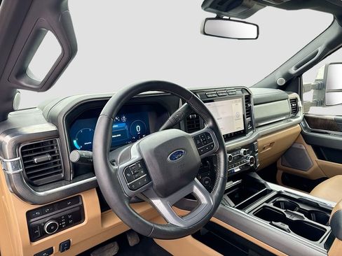 Used 2024 Ford F350 Lariat w/ Lariat Ultimate Package image 11