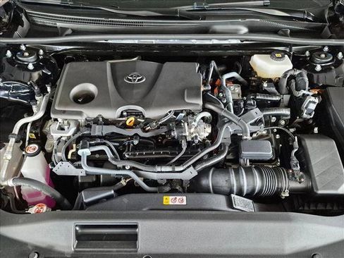 Used 2026 Toyota Camry Hybrid FWD image 24