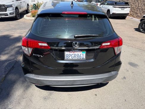 Used 2019 Honda HR-V LX image 13
