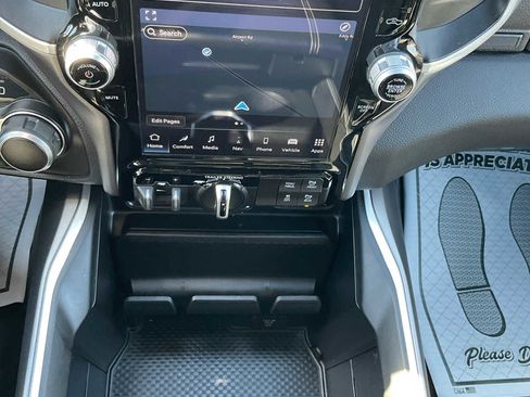 Used 2023 RAM 1500 Big Horn image 36