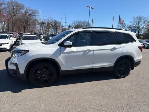 Used 2022 Honda Pilot Black Edition image 3
