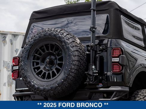 Used 2025 Ford Bronco Badlands AWD/4WD image 39