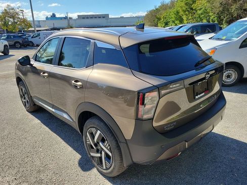 New 2026 Nissan Kicks SV image 5