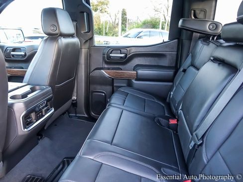 Used 2021 Chevrolet Silverado 1500 High Country image 16