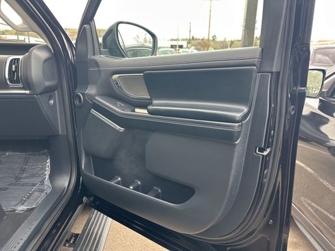 Used 2025 Ford Expedition Max Platinum AWD/4WD image 45