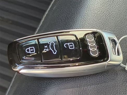 Used 2021 Audi A6 2.0T Premium w/ Convenience Package image 24