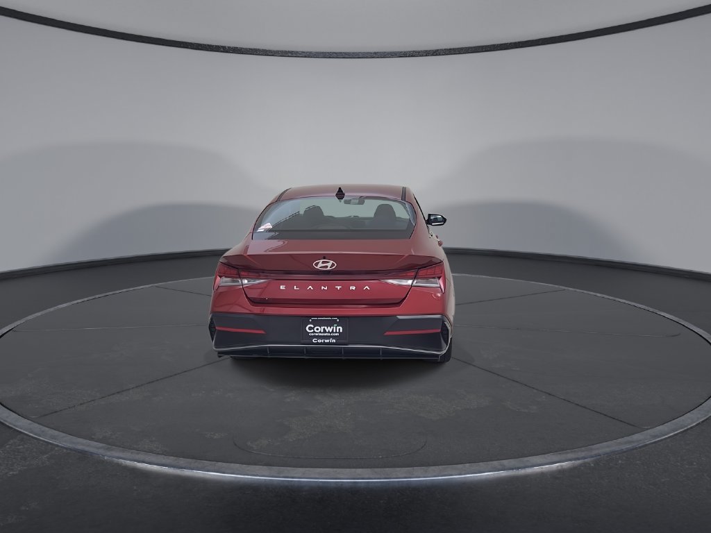 Used 2025 Hyundai Elantra SEL FWD image 15
