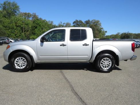 Used 2019 Nissan Frontier SV AWD/4WD image 8