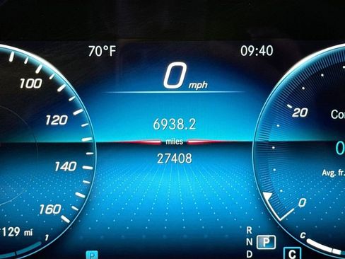 Used 2022 Mercedes-Benz E 350 Sedan image 11