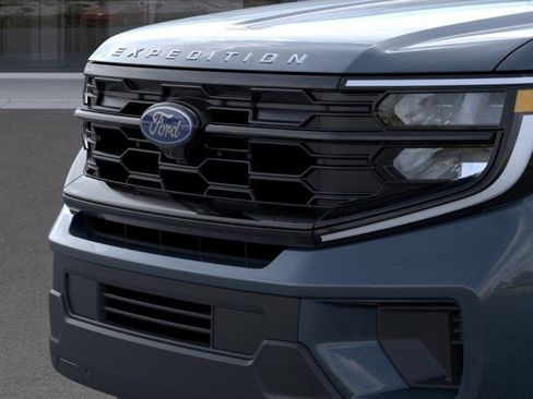 New 2025 Ford Expedition Max Active image 17