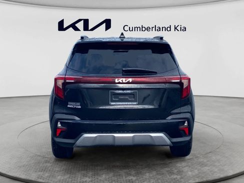 Used 2026 Kia Seltos EX FWD image 4