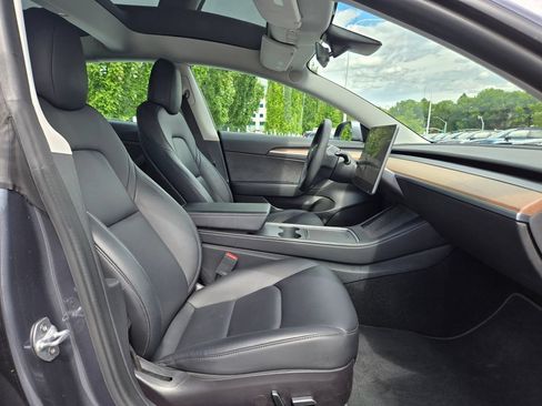 Used 2022 Tesla Model 3 Long Range AWD/4WD image 11