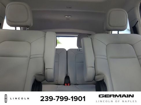 New 2025 Lincoln Aviator AWD w/ Equipment Group 101A image 29