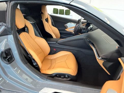 Used 2024 Chevrolet Corvette Z06 RWD image 16