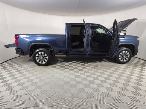 Used 2022 Chevrolet Silverado 2500 Custom w/ Gooseneck/5TH Wheel Package AWD/4WD image 9