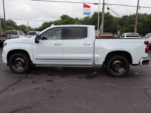 New 2026 Chevrolet Silverado 1500 High Country w/ Technology Package AWD/4WD image 26