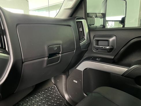 Used 2015 Chevrolet Silverado 2500 LT w/ LT Convenience Package AWD/4WD image 15