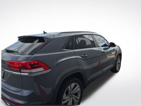 Used 2021 Volkswagen Atlas Cross Sport SE image 4