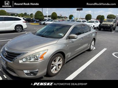 Used 2015 Nissan Altima 2.5 SL w/ Technology Package