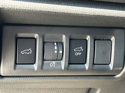 Certified 2025 Subaru Outback Limited image 44