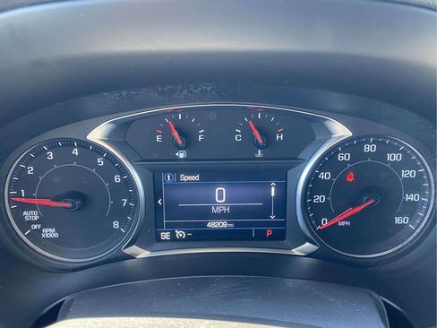 Used 2024 GMC Terrain SLE FWD image 25