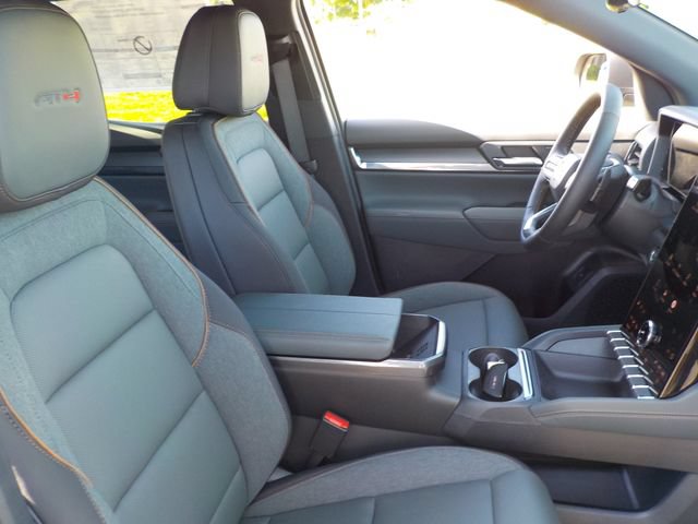 New 2026 GMC Terrain AT4 w/ Technology Package II AWD/4WD image 25