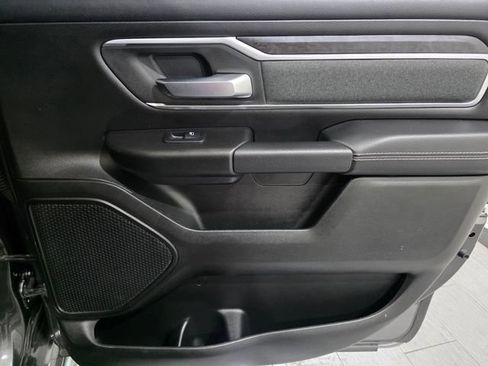 Used 2022 RAM 1500 Big Horn AWD/4WD image 12