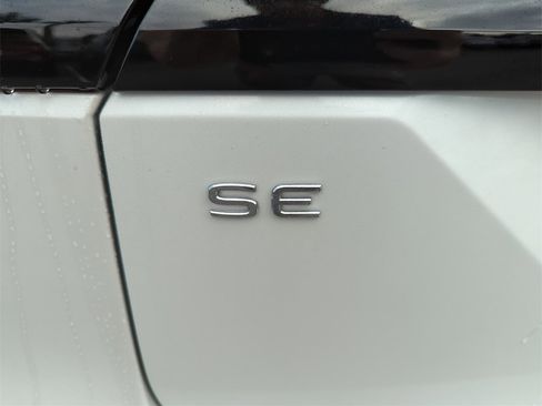 New 2026 Volkswagen Atlas Peak Edition image 22