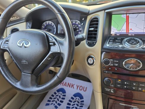 Used 2017 INFINITI QX50 AWD w/ Premium Plus Package image 31