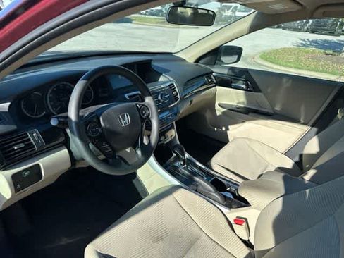 Used 2016 Honda Accord LX image 4