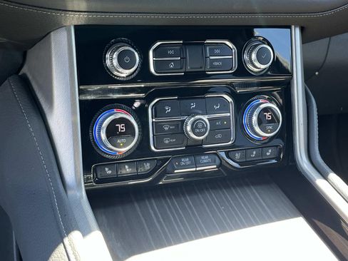 Used 2023 GMC Yukon Denali w/ LPO, Floor Liner Package image 37