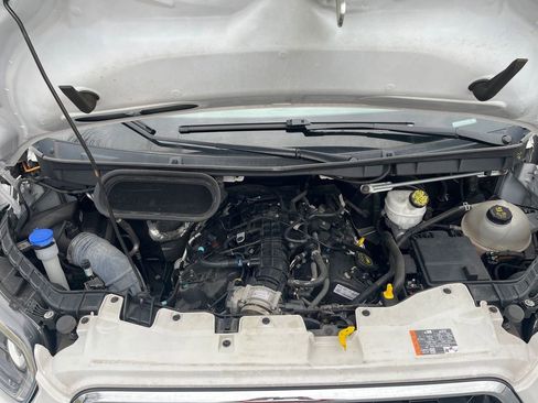 Used 2023 Ford Transit 350 XLT image 10