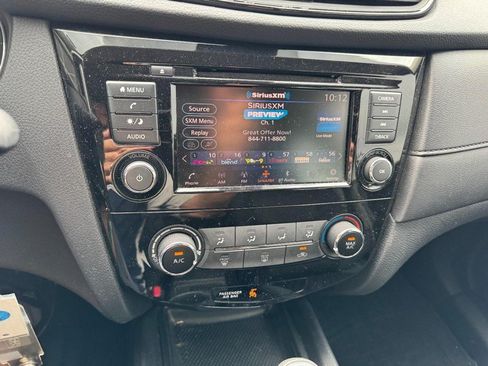 Used 2019 Nissan Rogue S FWD image 17