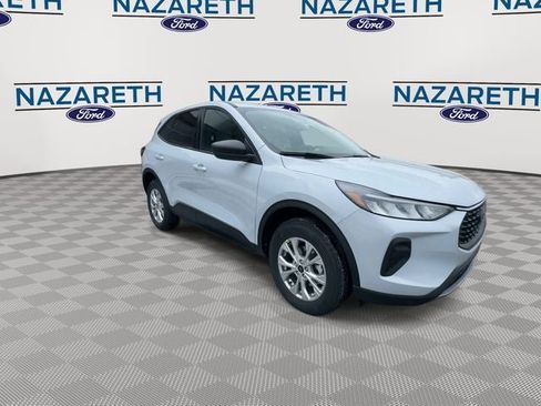 New 2026 Ford Escape Active w/ Cold Weather Package image 3