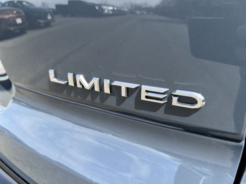 New 2026 Toyota Crown Signia image 9