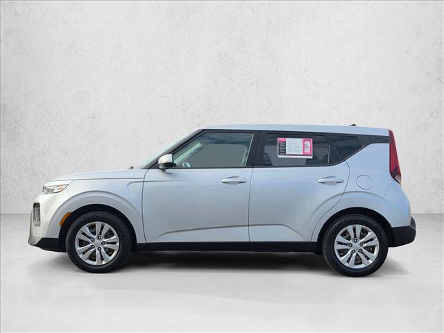 Used 2020 Kia Soul LX FWD image 2