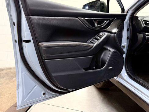 Used 2019 Subaru Crosstrek 2.0i Limited w/ Moonroof Package w/Navigation AWD/4WD image 12