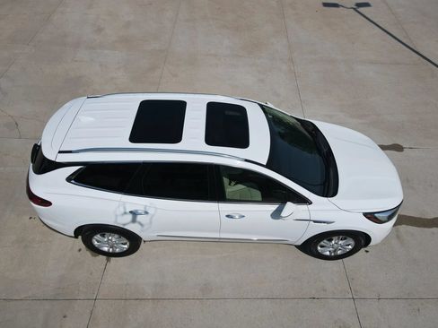 Used 2019 Buick Enclave Essence FWD image 53