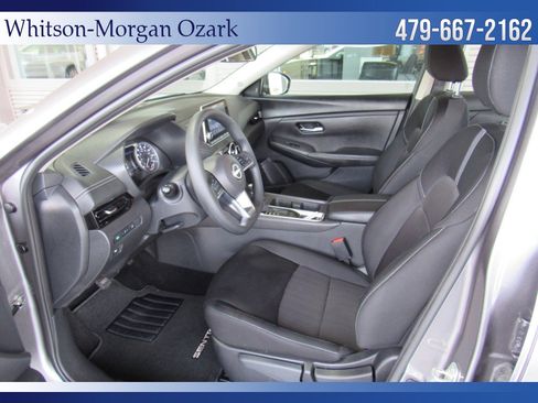 Used 2025 Nissan Sentra SV w/ Trunk Package image 22