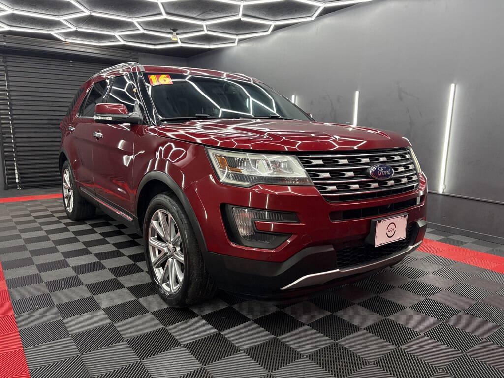 Used 2016 Ford Explorer Limited AWD/4WD image 3