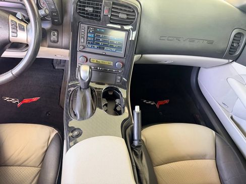 Used 2011 Chevrolet Corvette Grand Sport w/ Preferred Equipment Group RWD image 17