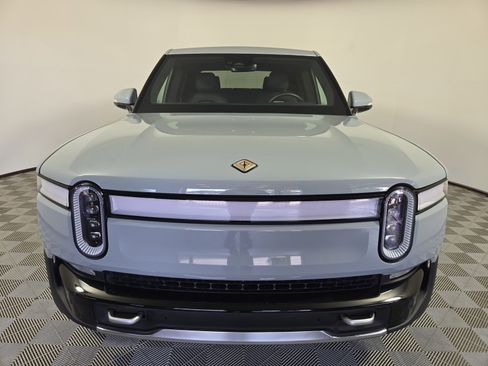 Used 2024 Rivian R1T Adventure AWD/4WD image 8