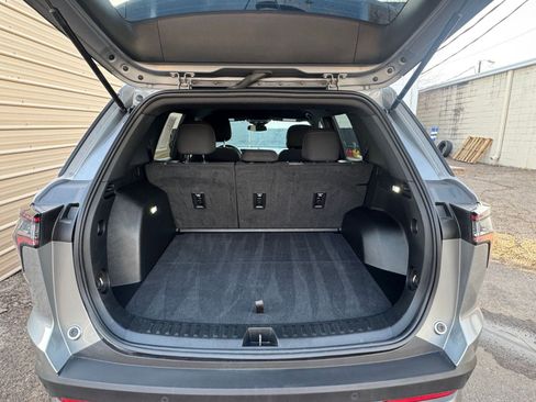 Used 2025 Chevrolet Equinox LT image 30