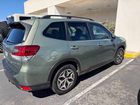 Used 2021 Subaru Forester Premium w/ Popular Package #1 image 8