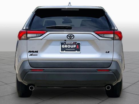 Used 2024 Toyota RAV4 LE FWD image 5